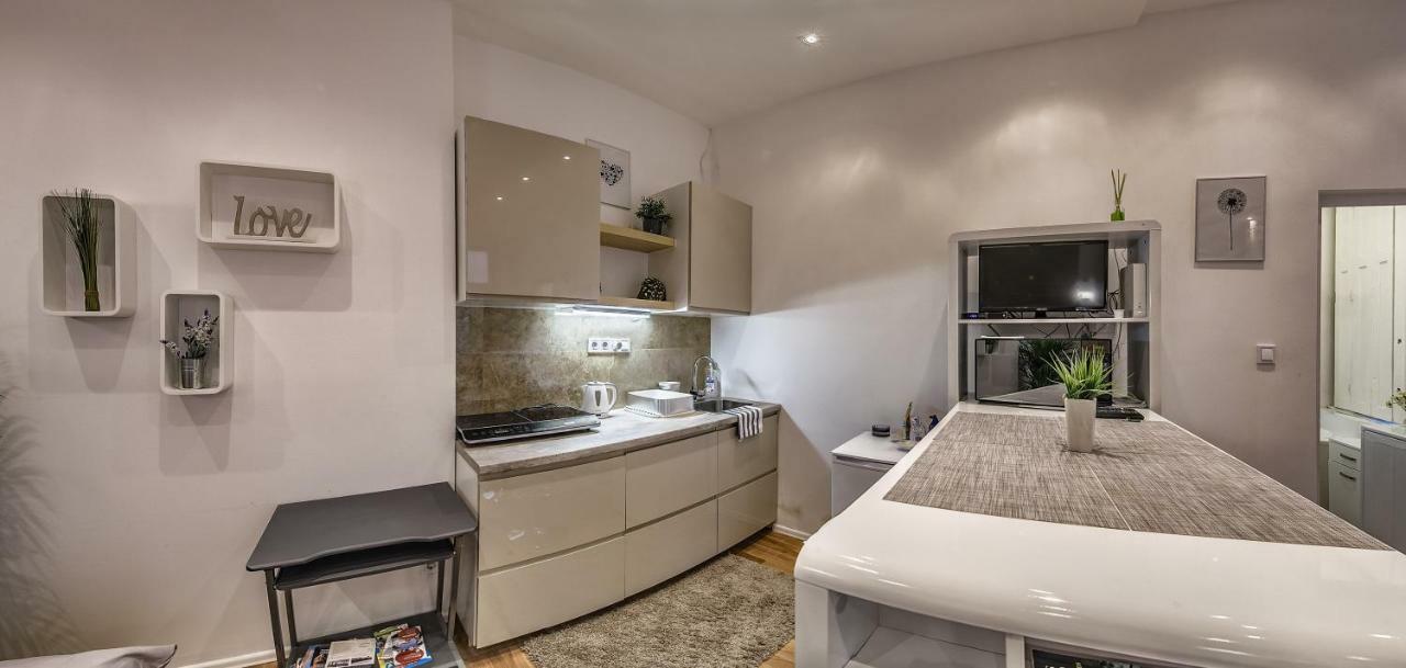Diamond Apartman Near To Basilica Budapest Ngoại thất bức ảnh